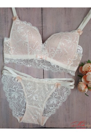 Нежный кружевной комплект белья Lora Iris 6480