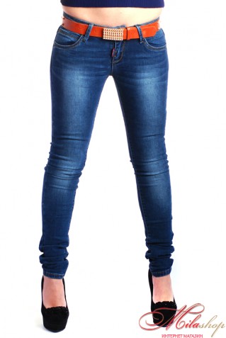 Молодежные джинсы с низкой посадкой