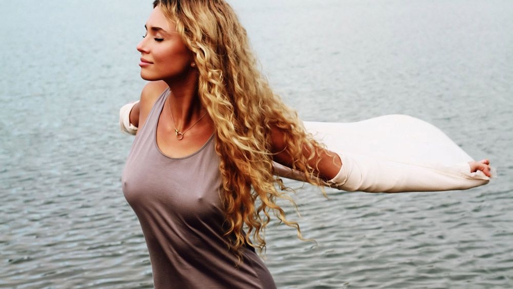 Чи корисно ходити без бюстгальтера